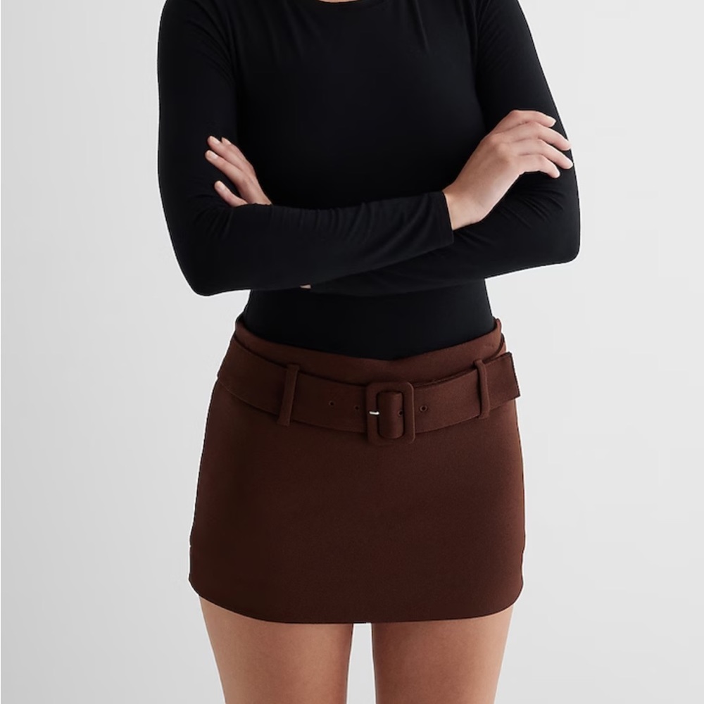 NWT Express Low Rise Twill Belted Mini Skort Sz 2